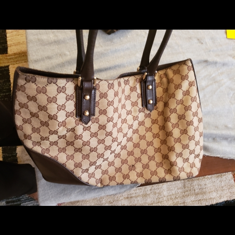 Gucci monogram bag